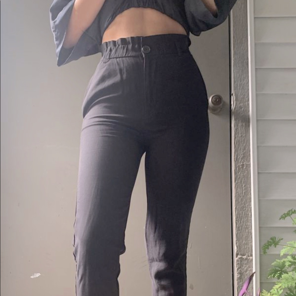 Zara Paperbag high waisted dress pants / Size XS